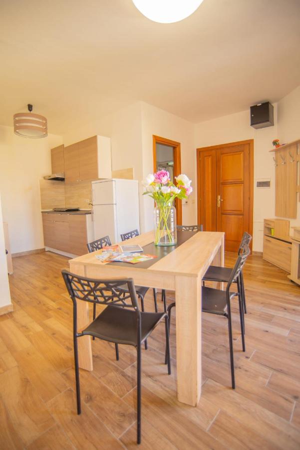 Valery Apartments ألغيرو المظهر الخارجي الصورة